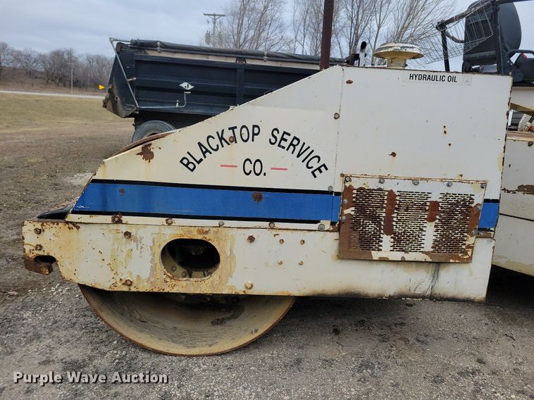 image for item DL7854 1989 Ingersoll Rand  DA-50 double drum vibratory roller