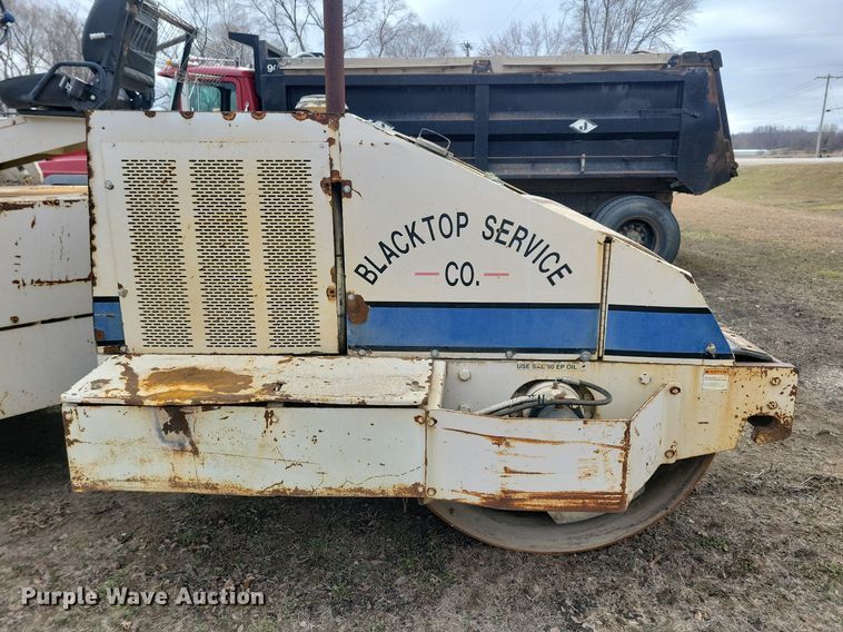 image for item DL7854 1989 Ingersoll Rand  DA-50 double drum vibratory roller