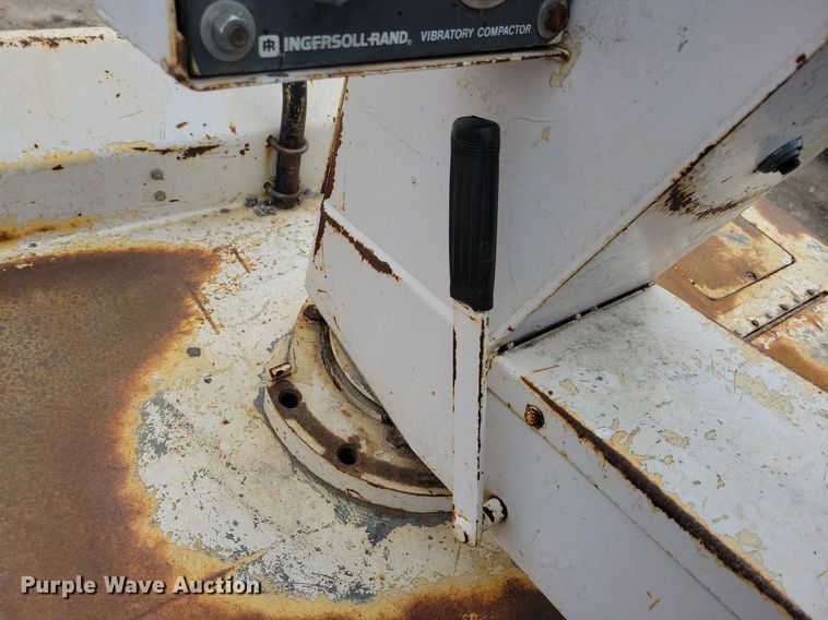 image for item DL7854 1989 Ingersoll Rand  DA-50 double drum vibratory roller