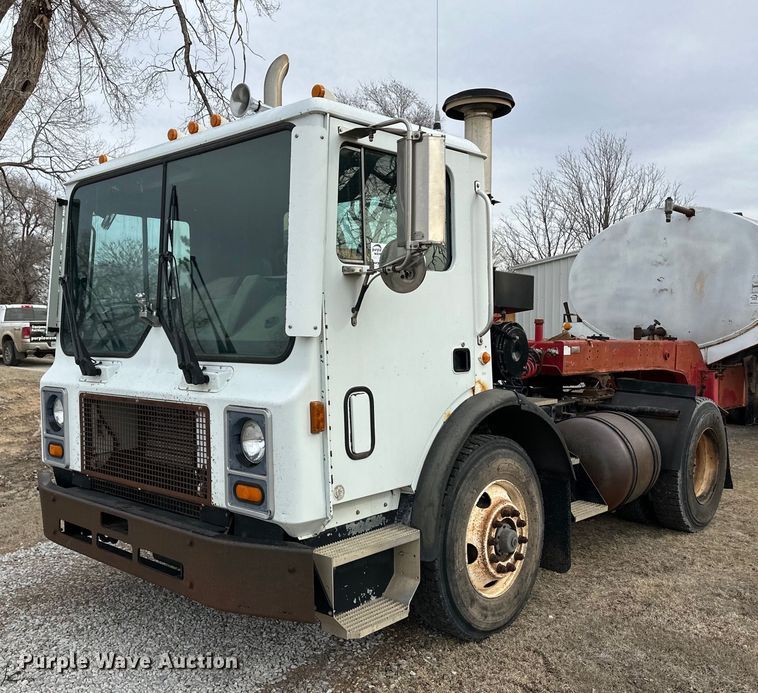 image for item DM2685 1997 Mack MR688P semi truck