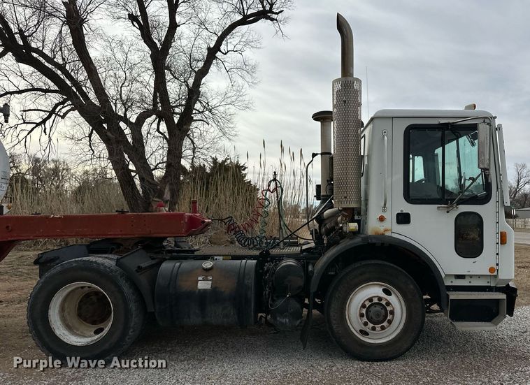 image for item DM2685 1997 Mack MR688P semi truck