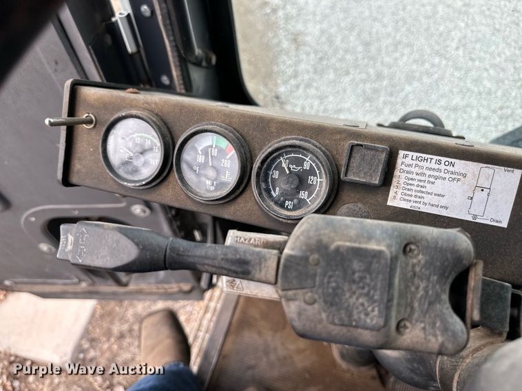 image for item DM2685 1997 Mack MR688P semi truck