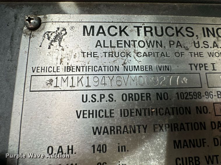image for item DM2685 1997 Mack MR688P semi truck