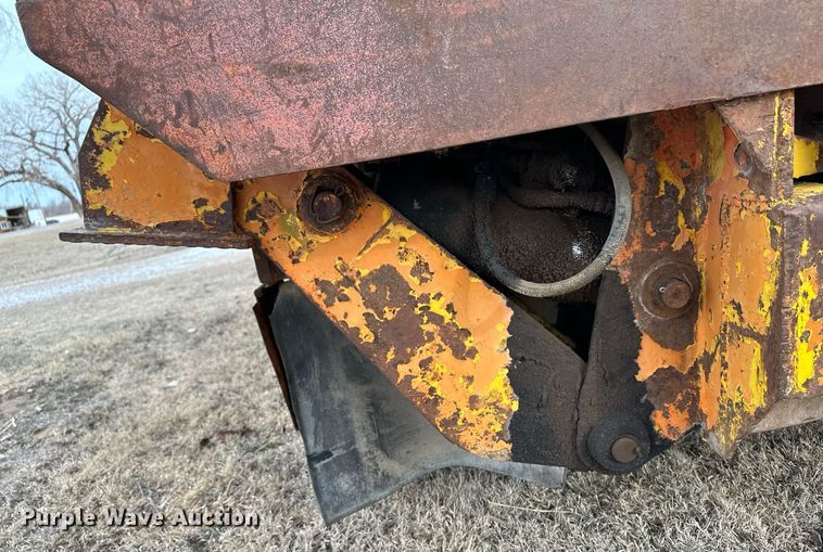 image for item DM2688 1974 Ford  8000 crane truck