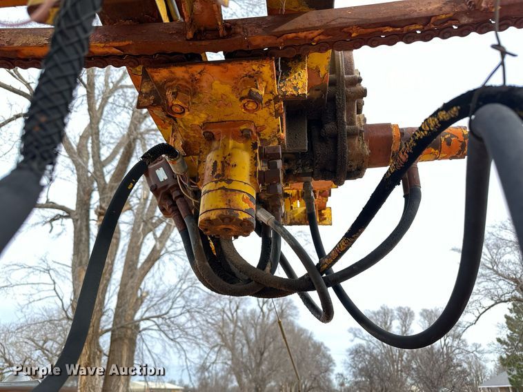 image for item DM2688 1974 Ford  8000 crane truck