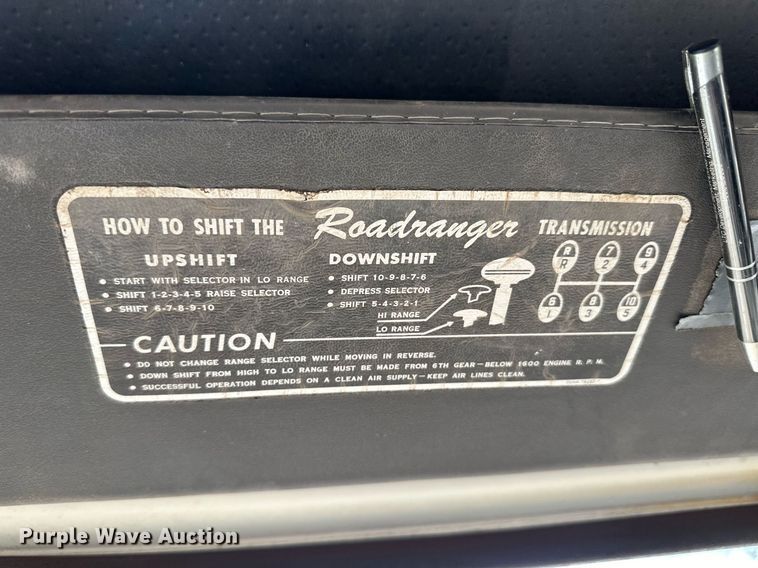 image for item DM2688 1974 Ford  8000 crane truck