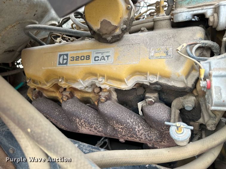 image for item DM2688 1974 Ford  8000 crane truck