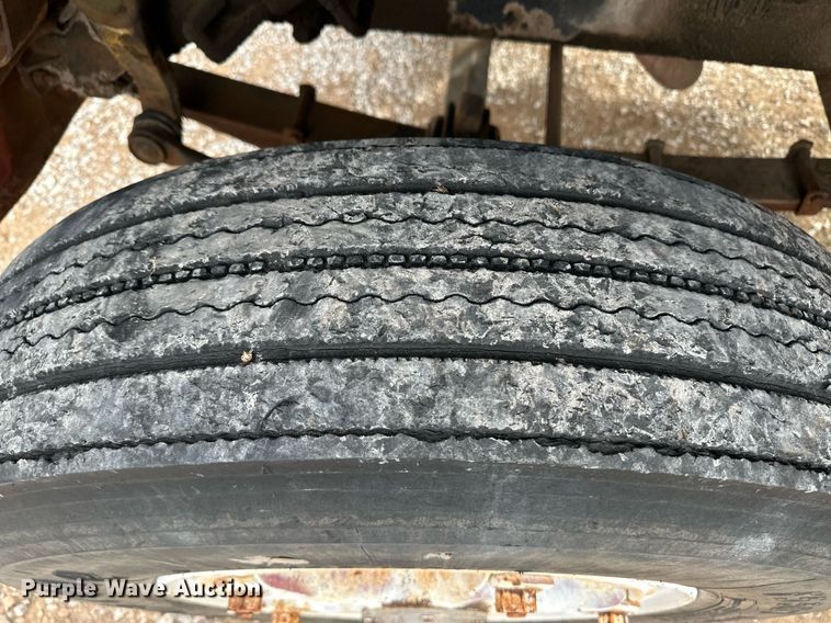 image for item DM2688 1974 Ford  8000 crane truck