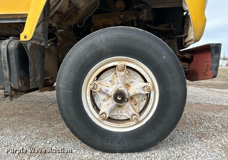 image for item DM2688 1974 Ford  8000 crane truck