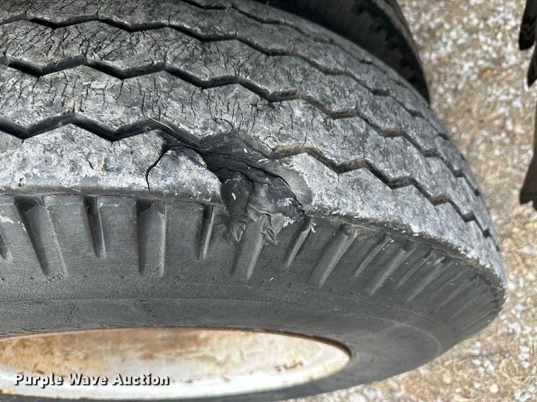 image for item DM2688 1974 Ford  8000 crane truck