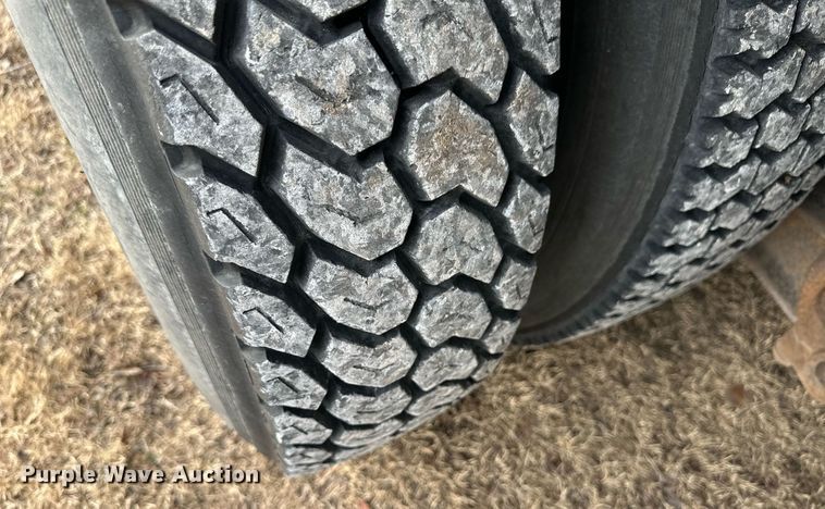 image for item DM2688 1974 Ford  8000 crane truck