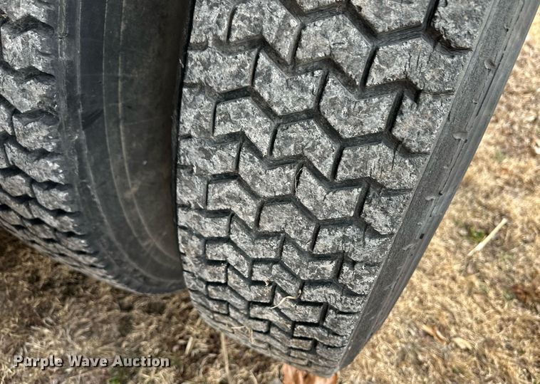 image for item DM2688 1974 Ford  8000 crane truck