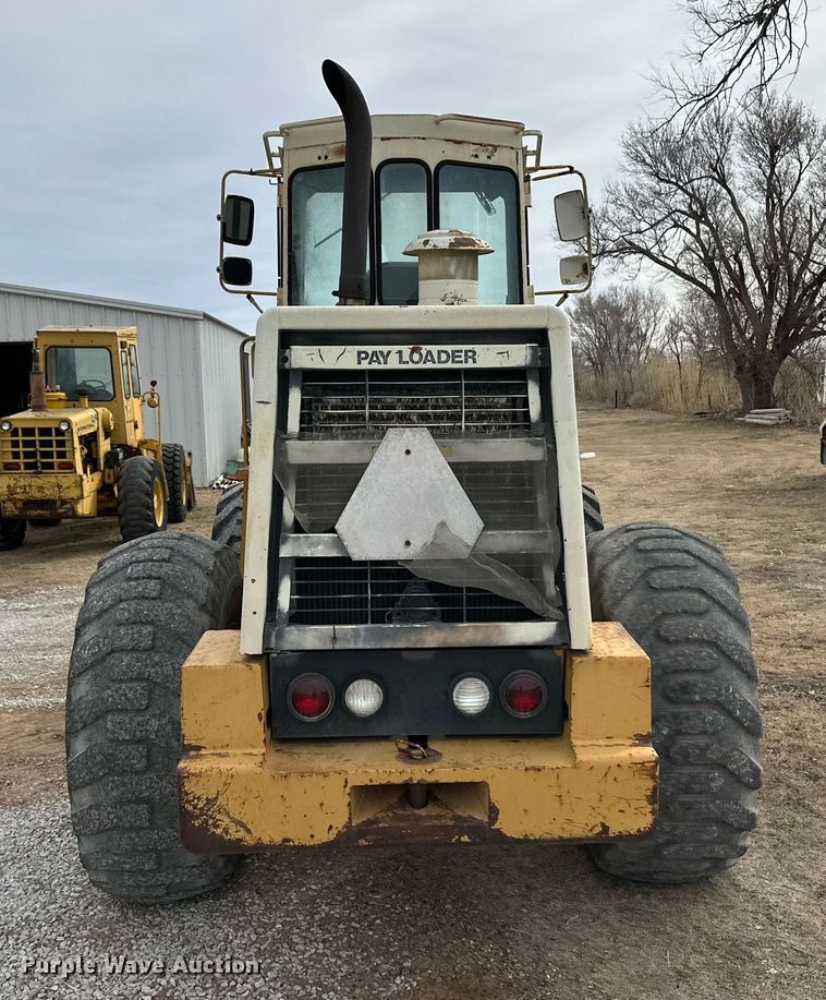 image for item DM2689 1987 Dresser 530 wheel loader