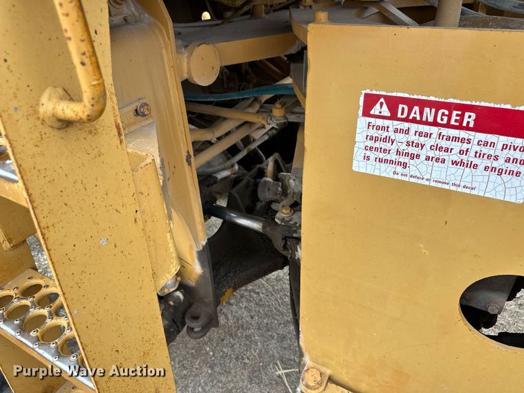 image for item DM2689 1987 Dresser 530 wheel loader