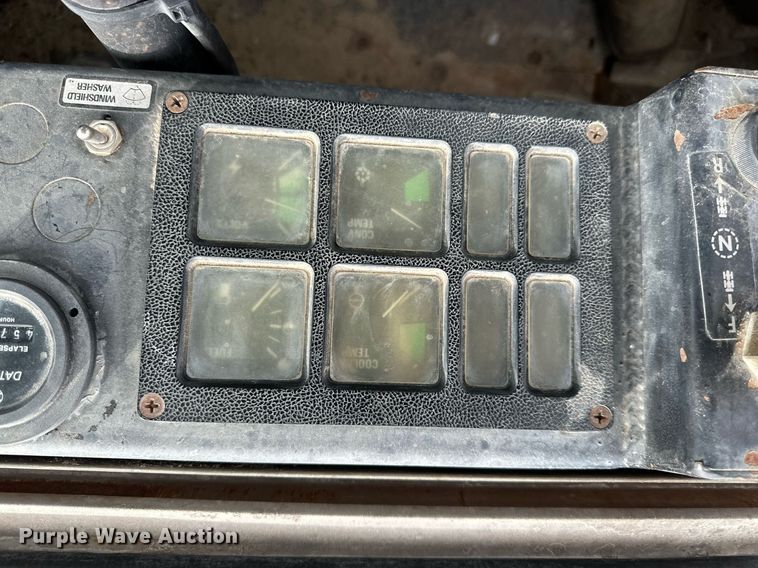 image for item DM2689 1987 Dresser 530 wheel loader