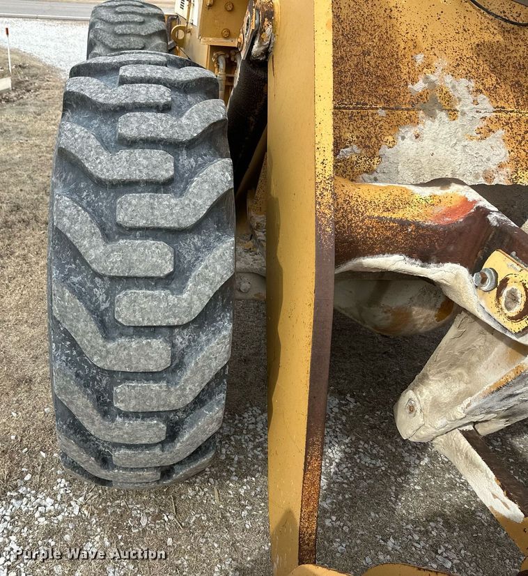 image for item DM2689 1987 Dresser 530 wheel loader