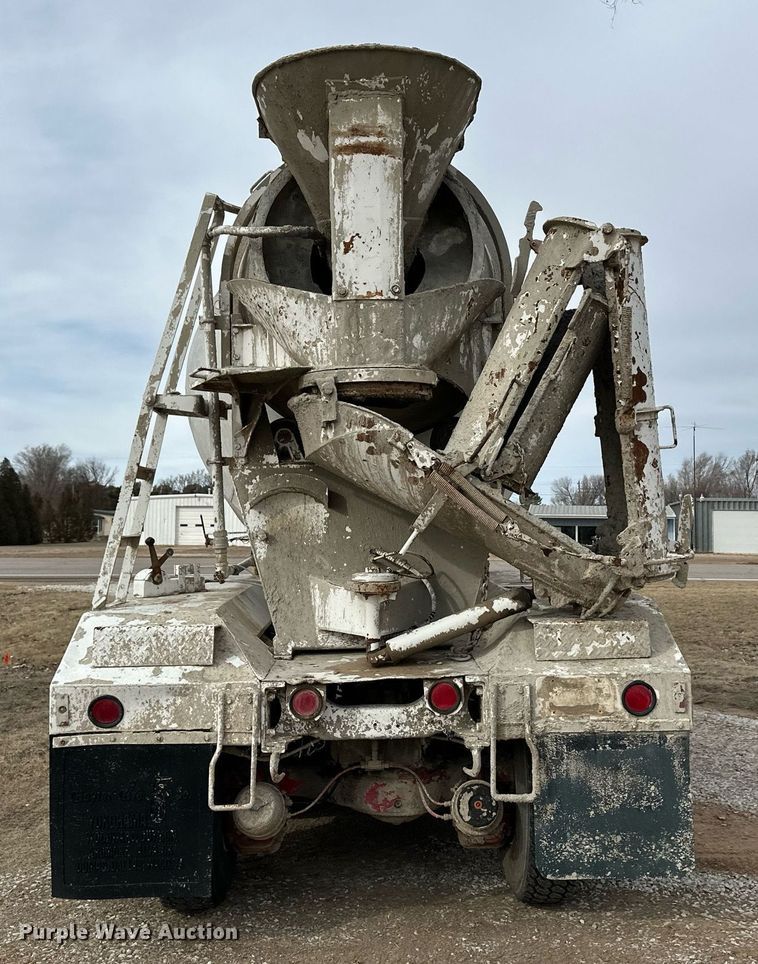 image for item DM2690 1980 Mack RL685LS ready mix truck