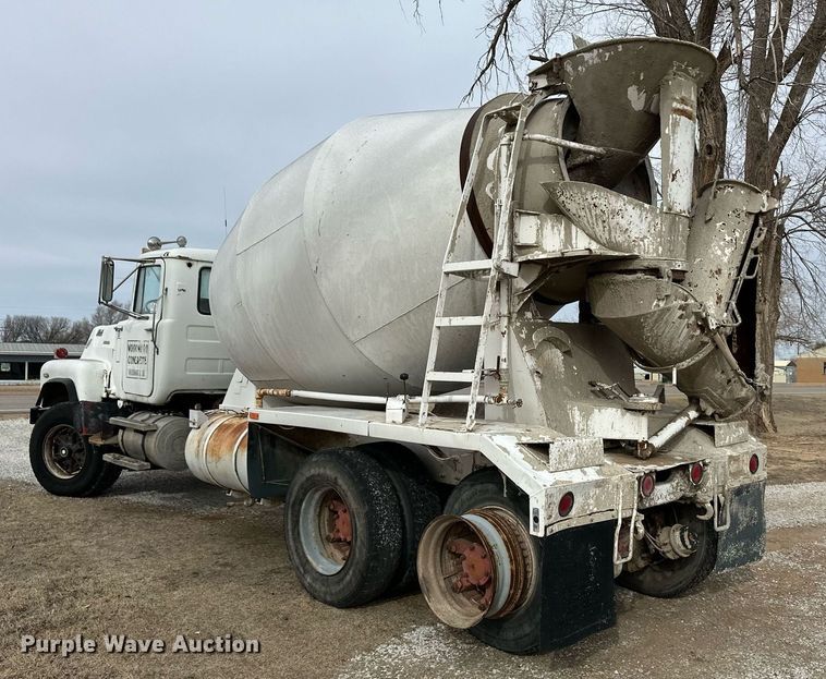 image for item DM2690 1980 Mack RL685LS ready mix truck