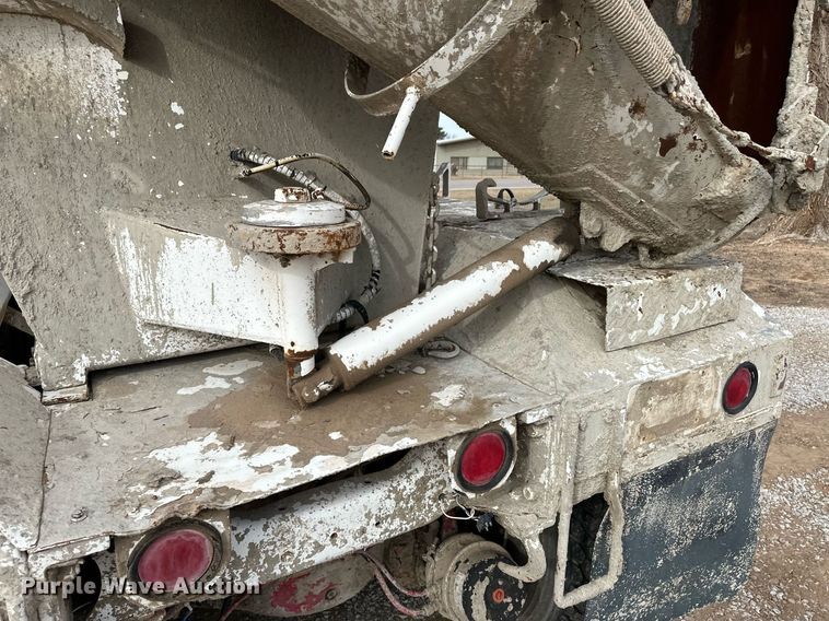 image for item DM2690 1980 Mack RL685LS ready mix truck