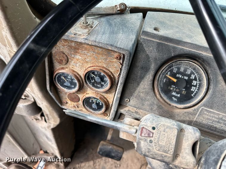 image for item DM2690 1980 Mack RL685LS ready mix truck