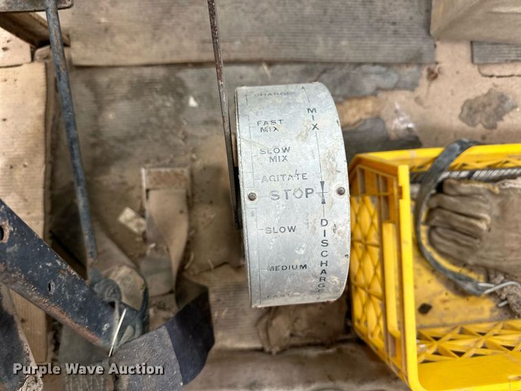 image for item DM2690 1980 Mack RL685LS ready mix truck