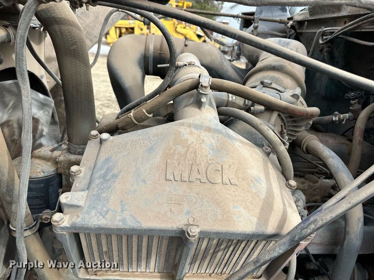 image for item DM2690 1980 Mack RL685LS ready mix truck