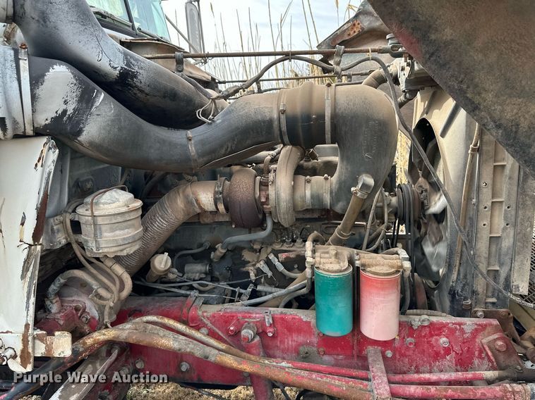 image for item DM2690 1980 Mack RL685LS ready mix truck