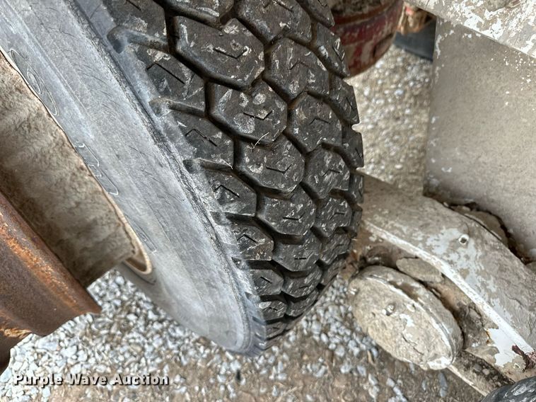 image for item DM2690 1980 Mack RL685LS ready mix truck