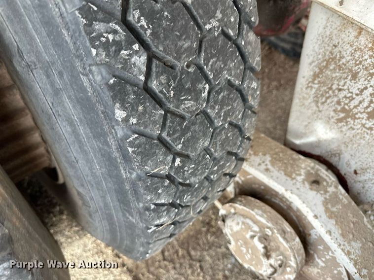 image for item DM2690 1980 Mack RL685LS ready mix truck