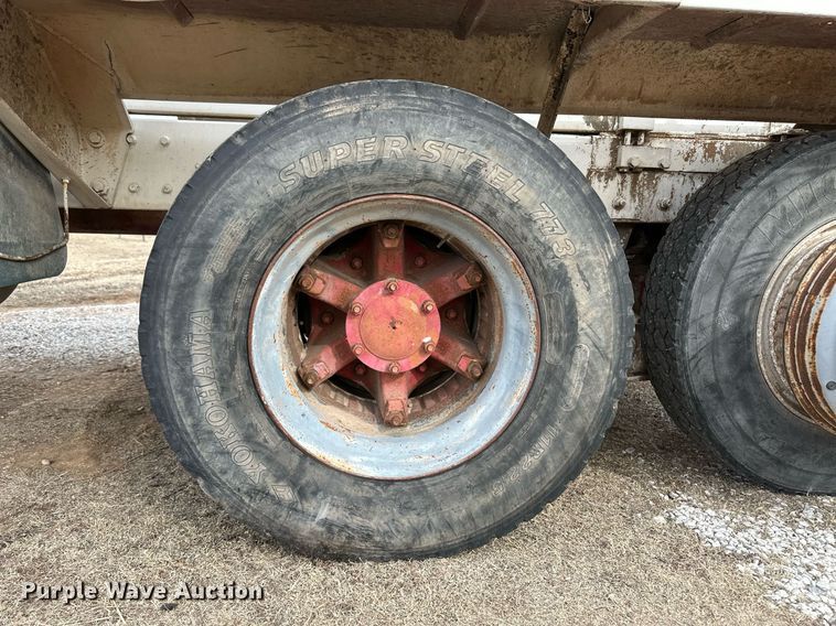 image for item DM2690 1980 Mack RL685LS ready mix truck