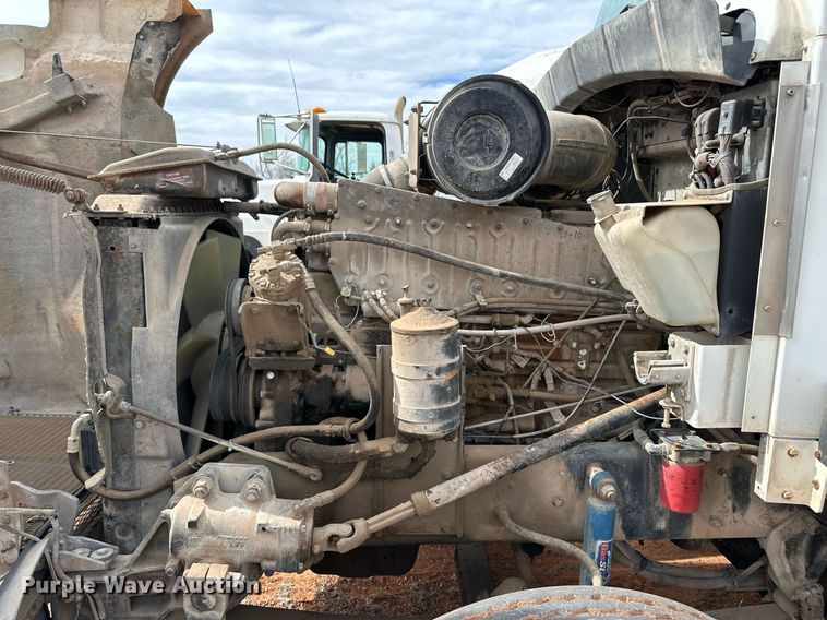 image for item DM2692 1991 Kenworth T600 semi truck