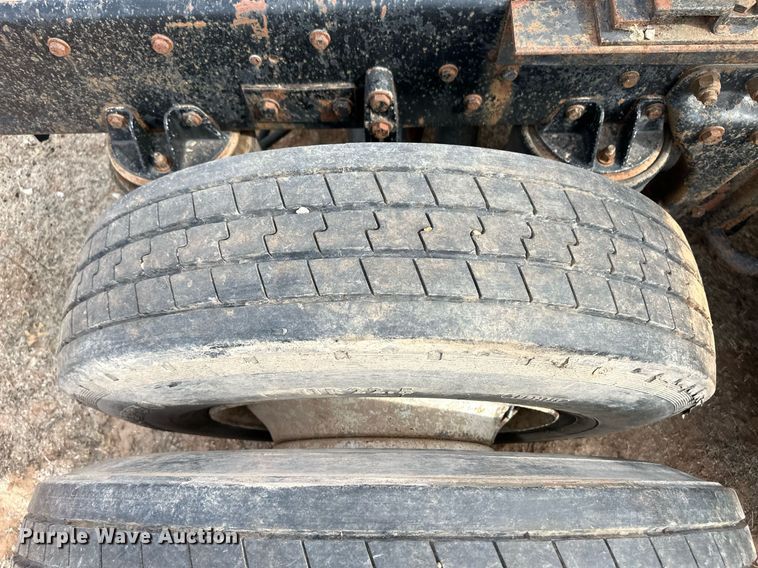 image for item DM2692 1991 Kenworth T600 semi truck