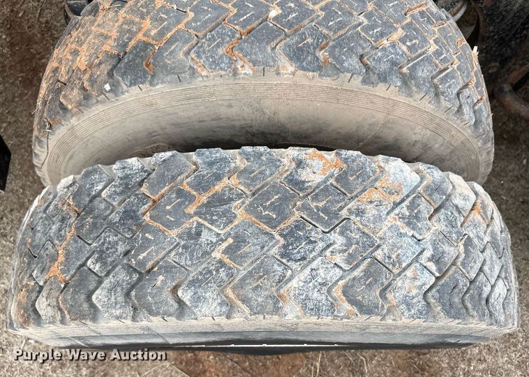 image for item DM2692 1991 Kenworth T600 semi truck