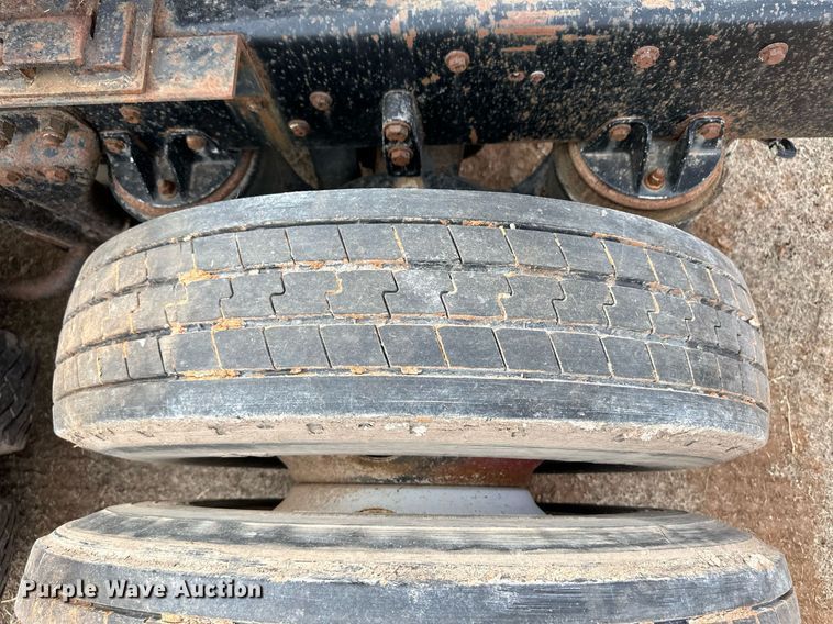 image for item DM2692 1991 Kenworth T600 semi truck