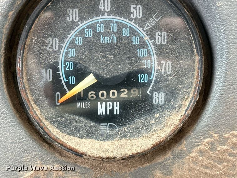 image for item DM2693 1986 Mack DM685S ready mix truck