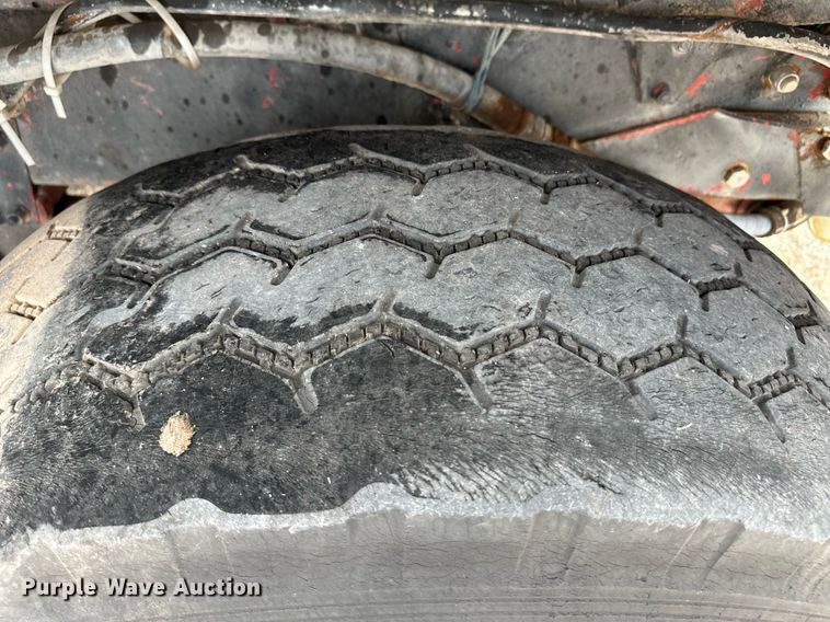 image for item DM2693 1986 Mack DM685S ready mix truck