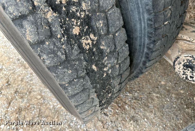 image for item DM2693 1986 Mack DM685S ready mix truck