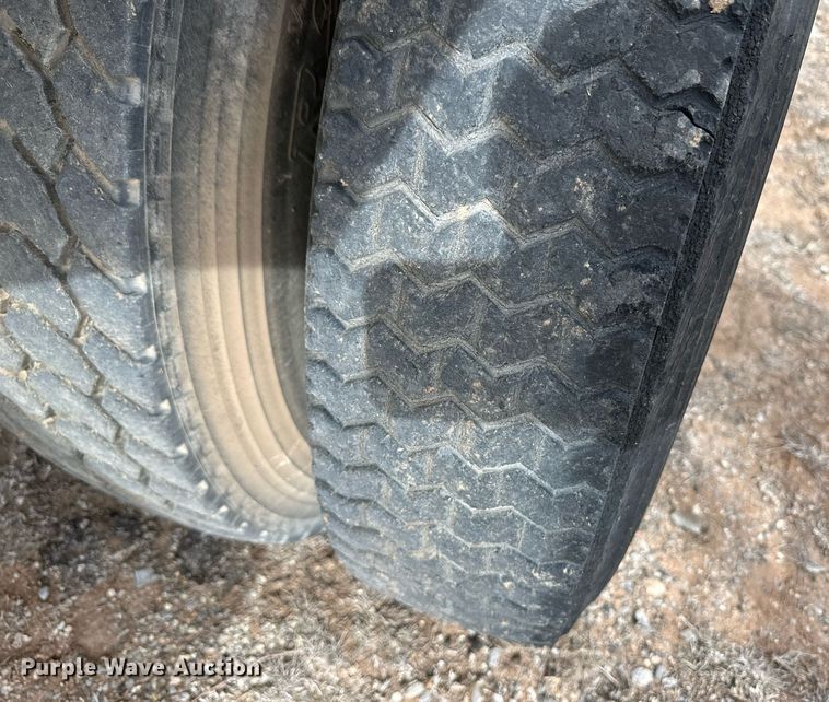 image for item DM2693 1986 Mack DM685S ready mix truck