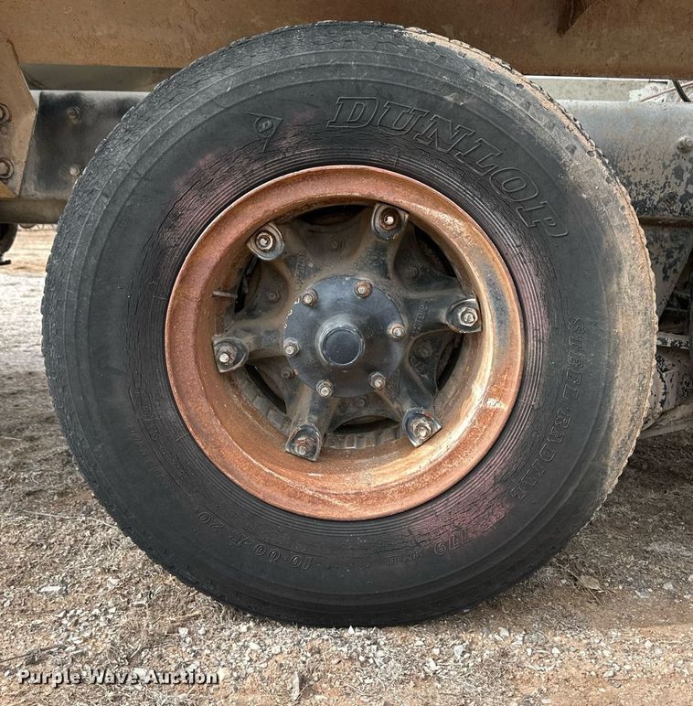 image for item DM2693 1986 Mack DM685S ready mix truck