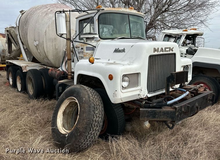 image for item DM2694 1974 Mack ready mix truck
