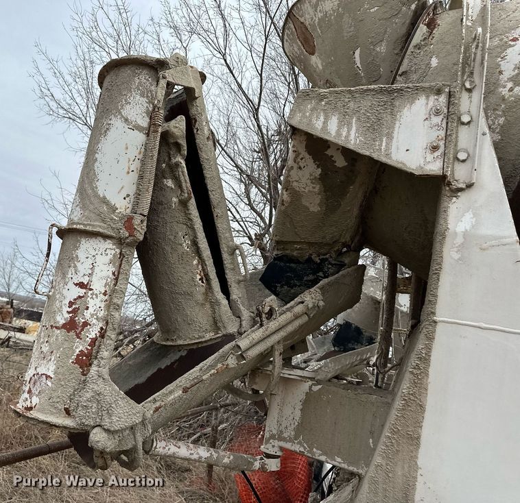 image for item DM2694 1974 Mack ready mix truck