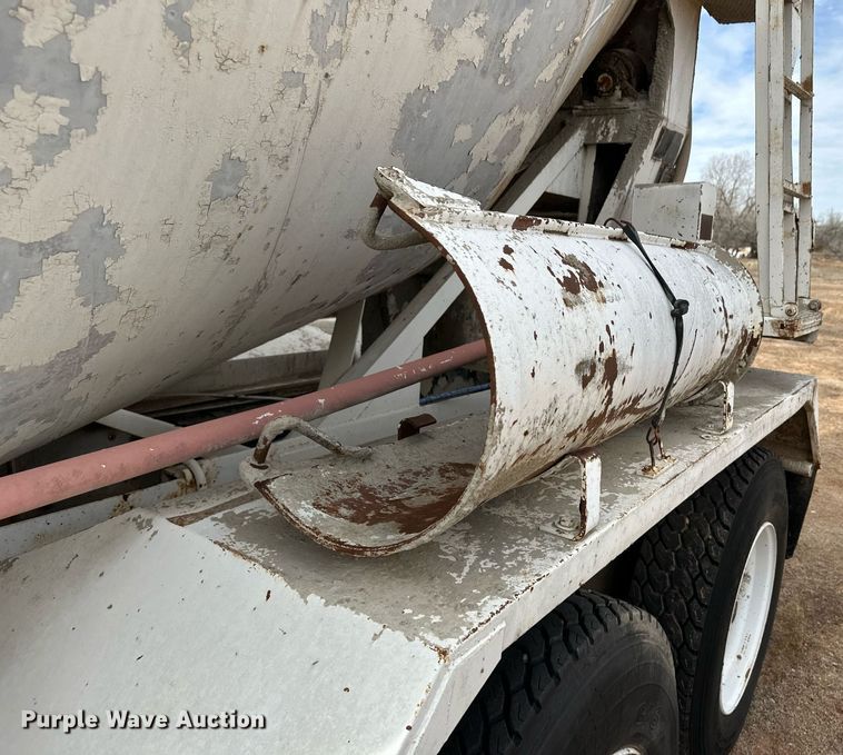image for item DM2695 1974 Mack RD685S ready mix truck