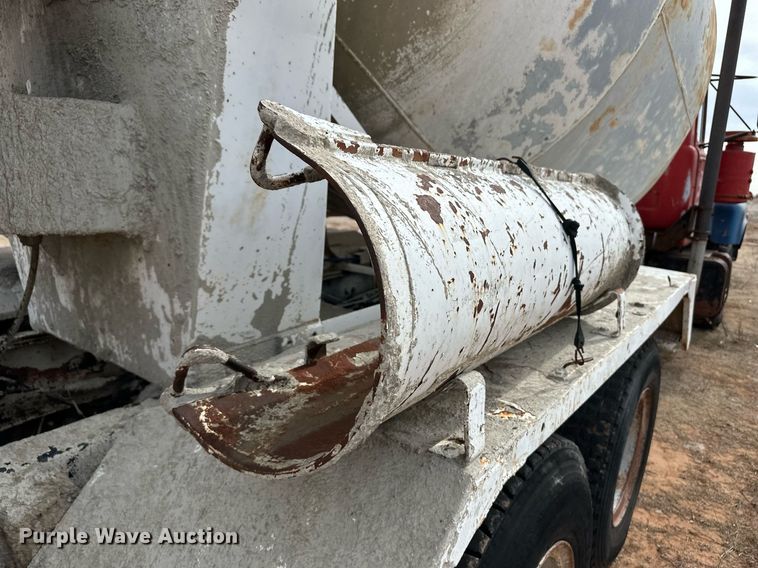 image for item DM2695 1974 Mack RD685S ready mix truck