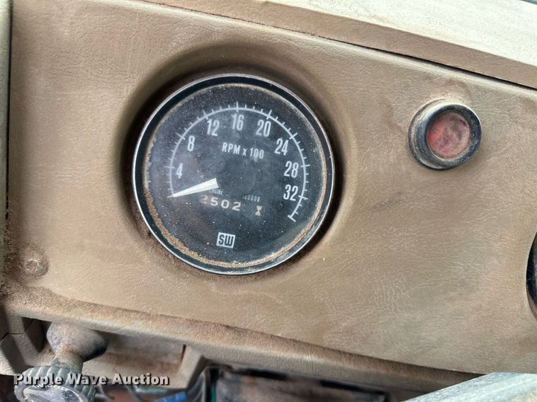 image for item DM2695 1974 Mack RD685S ready mix truck