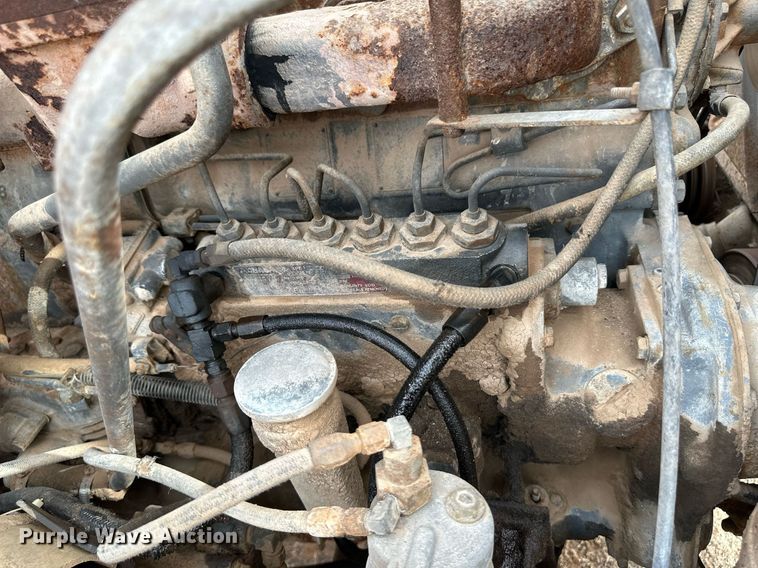 image for item DM2695 1974 Mack RD685S ready mix truck