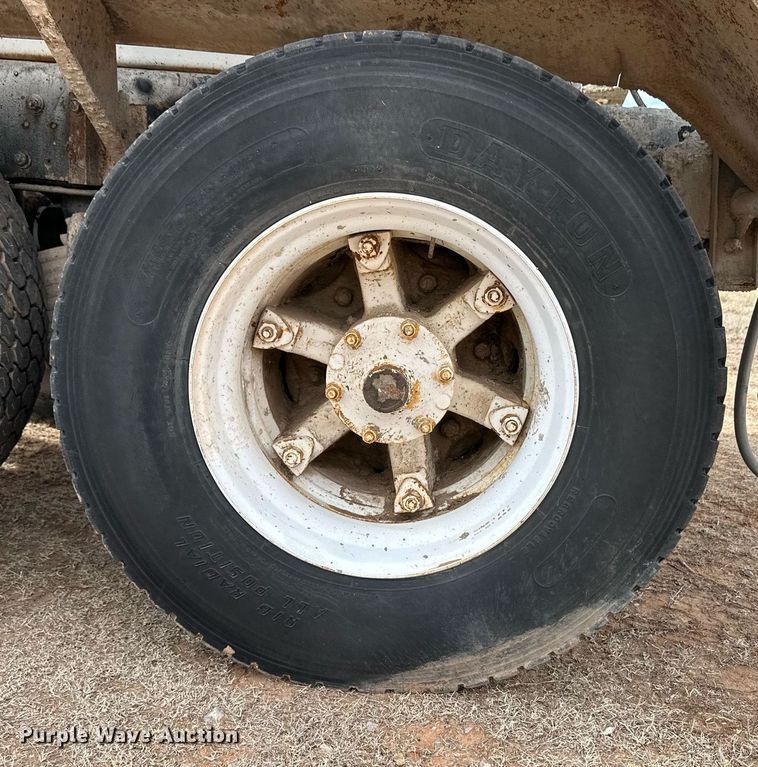 image for item DM2695 1974 Mack RD685S ready mix truck