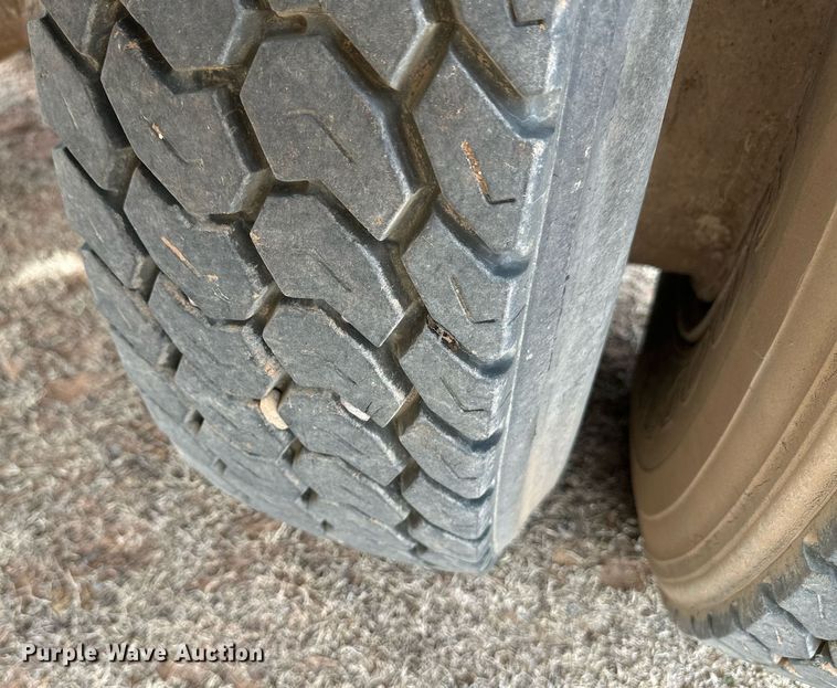 image for item DM2695 1974 Mack RD685S ready mix truck