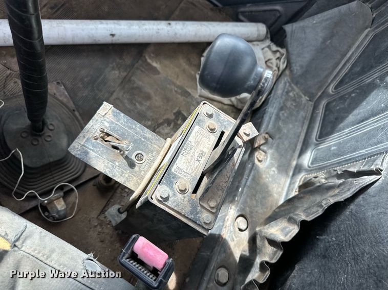 image for item DM2698 1997 Mack RD690S ready mix truck