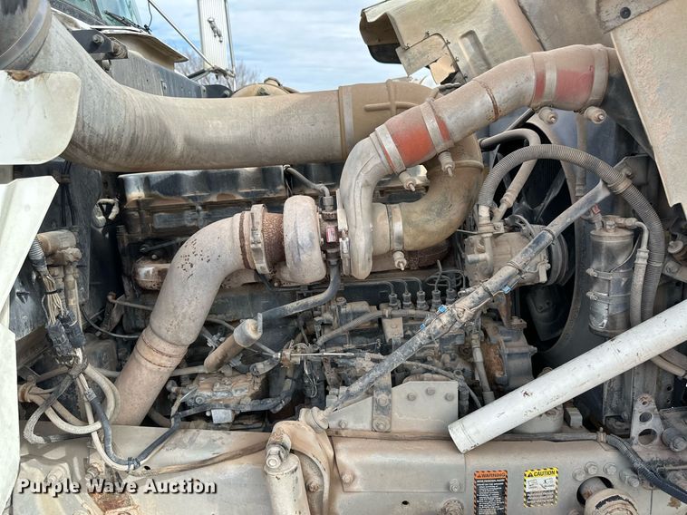 image for item DM2698 1997 Mack RD690S ready mix truck