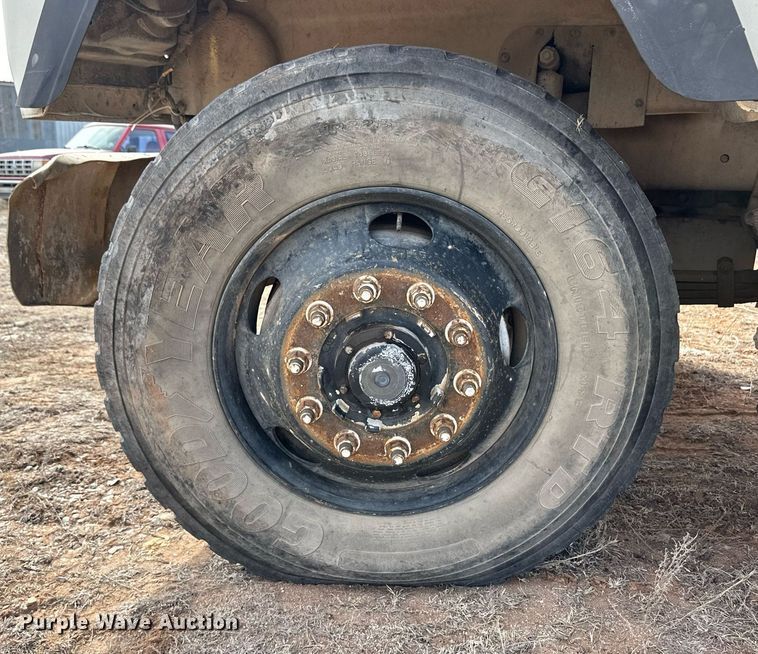 image for item DM2698 1997 Mack RD690S ready mix truck